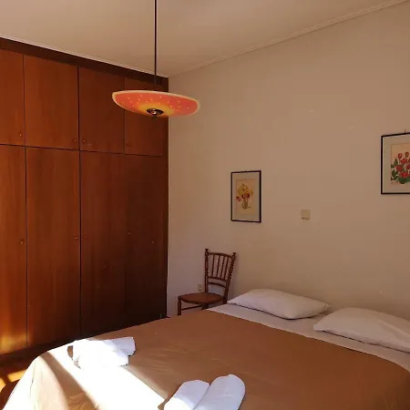 City Marvel Apartamento Calamata